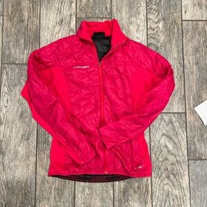 Mammut layering jacket. Very thin but adds surprising warmth.